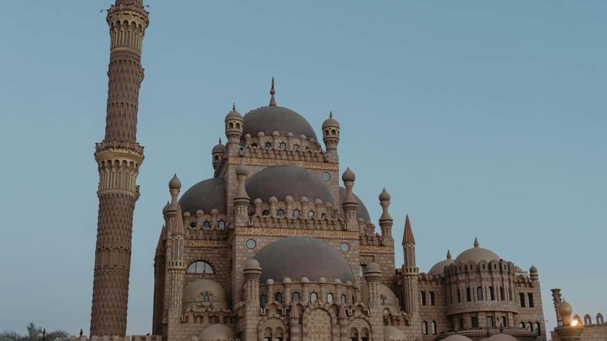 Aussie advertisers: Find Azerbaijan ShareChat creators fast