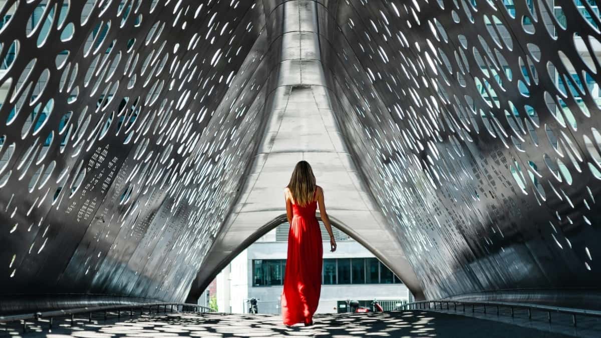Creators: Reach North Macedonian brands on Roposo — Grow Fans