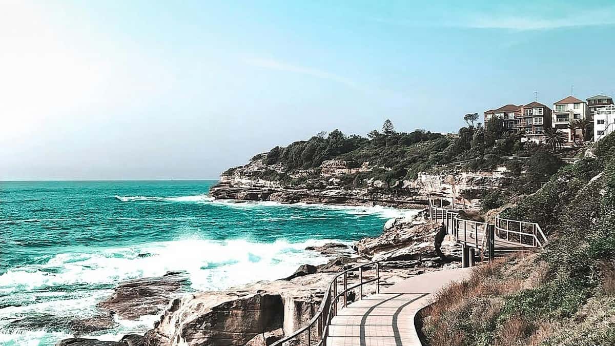 SaaS marketers: Find Cyprus Threads creators to boost trials