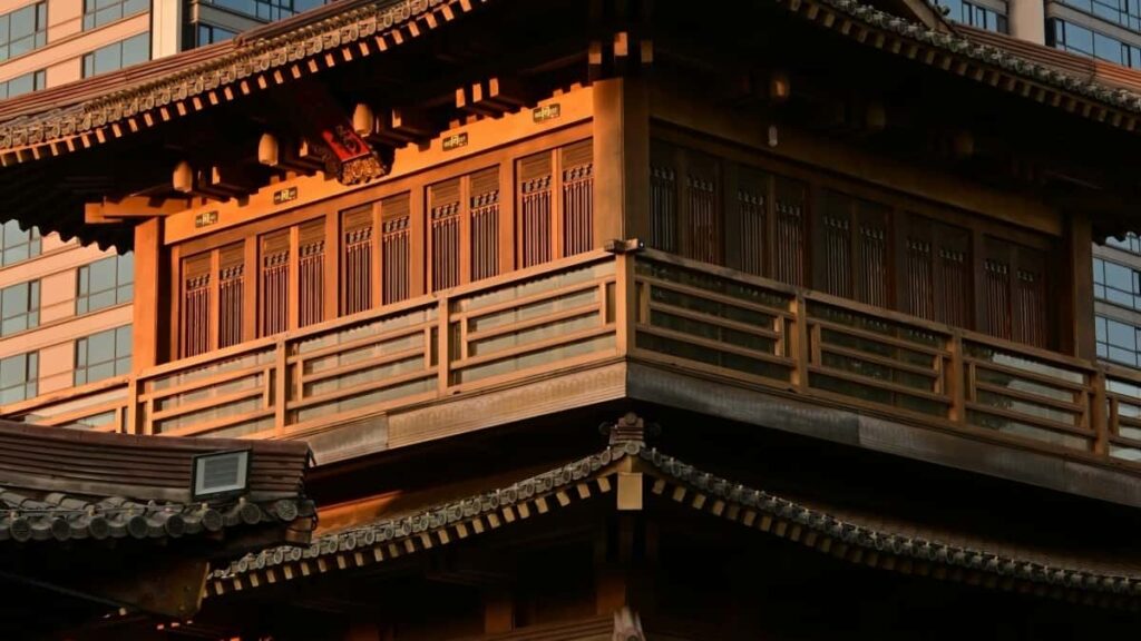 Practical guide for Aussie creators on how to reach Montenegro brands via Discord, pitch event coverage and secure sponsor-tagged posts step-by-step outreach, server-first tactics and compliance tips.