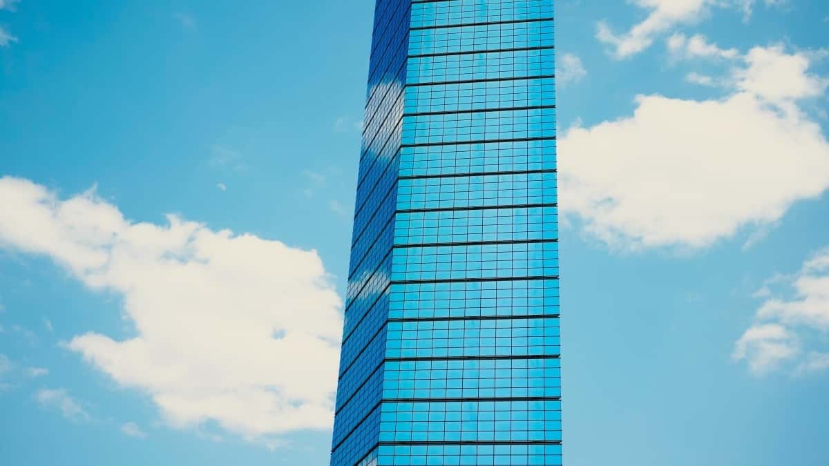 Reach Pakistan brands on Instagram to boost course signups