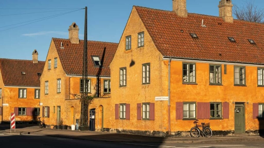 Practical guide for Australian advertisers to locate Laos Kuaishou creators and run product seeding campaigns with beauty bloggers steps, tools and risks.