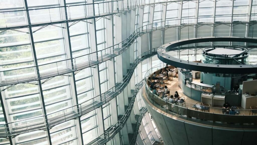 Practical guide for Australian creators on finding, pitching and legally styling Ukrainian brands on Douyin outreach tactics, content ideas and risk checks.