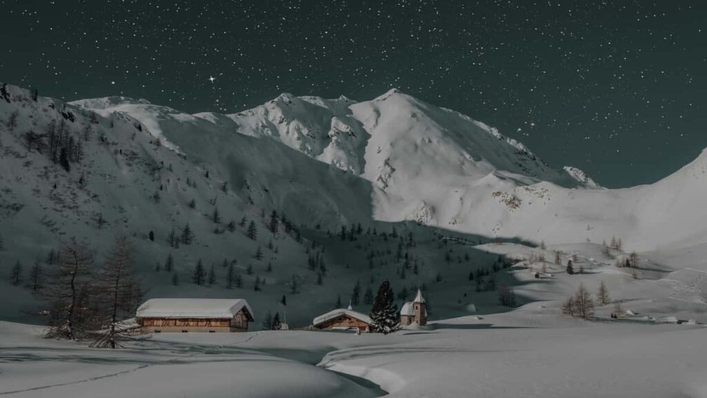 Practical playbook for Australian creators: how to find, pitch and review Nepalese beauty brands on Line, with outreach templates and platform tips.