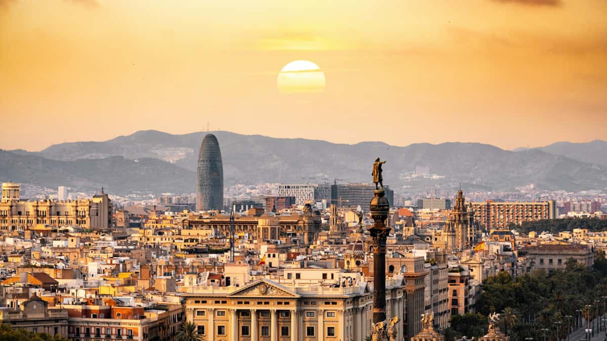 Creators in AU: Pitch Spain Brands on VKontakte & Tag Sponsors