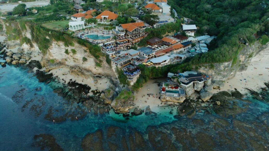 Practical guide for Australian advertisers to find Sweden-based Douyin creators and launch safe, creator-led fitness challenges outreach, vetting, logistics, and platform tips.