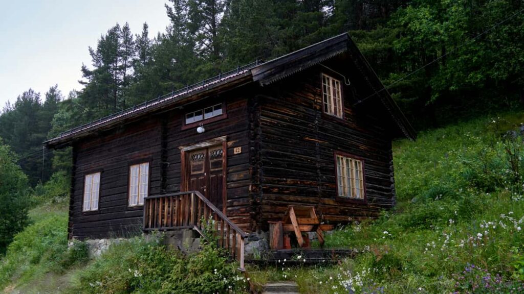 A practical guide for Australian creators on using Josh to connect and crosspromote with Saudi Arabia brands outreach tactics, content hooks, legal tips, and campaign templates.