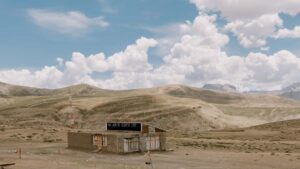 Practical, street-smart guide for Aussie creators on reaching Iraqi brands via SoundCloud to record behind-the-scenes contentcontacts, outreach templates, local context, and production tips.