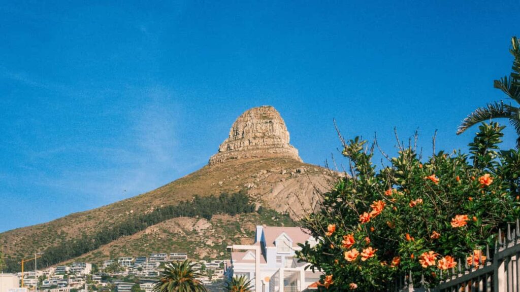 Practical playbook for Australian creators to find, pitch and record behind-the-scenes content with North Macedonia brands on Moj outreach scripts, legal tips, and local tactics.